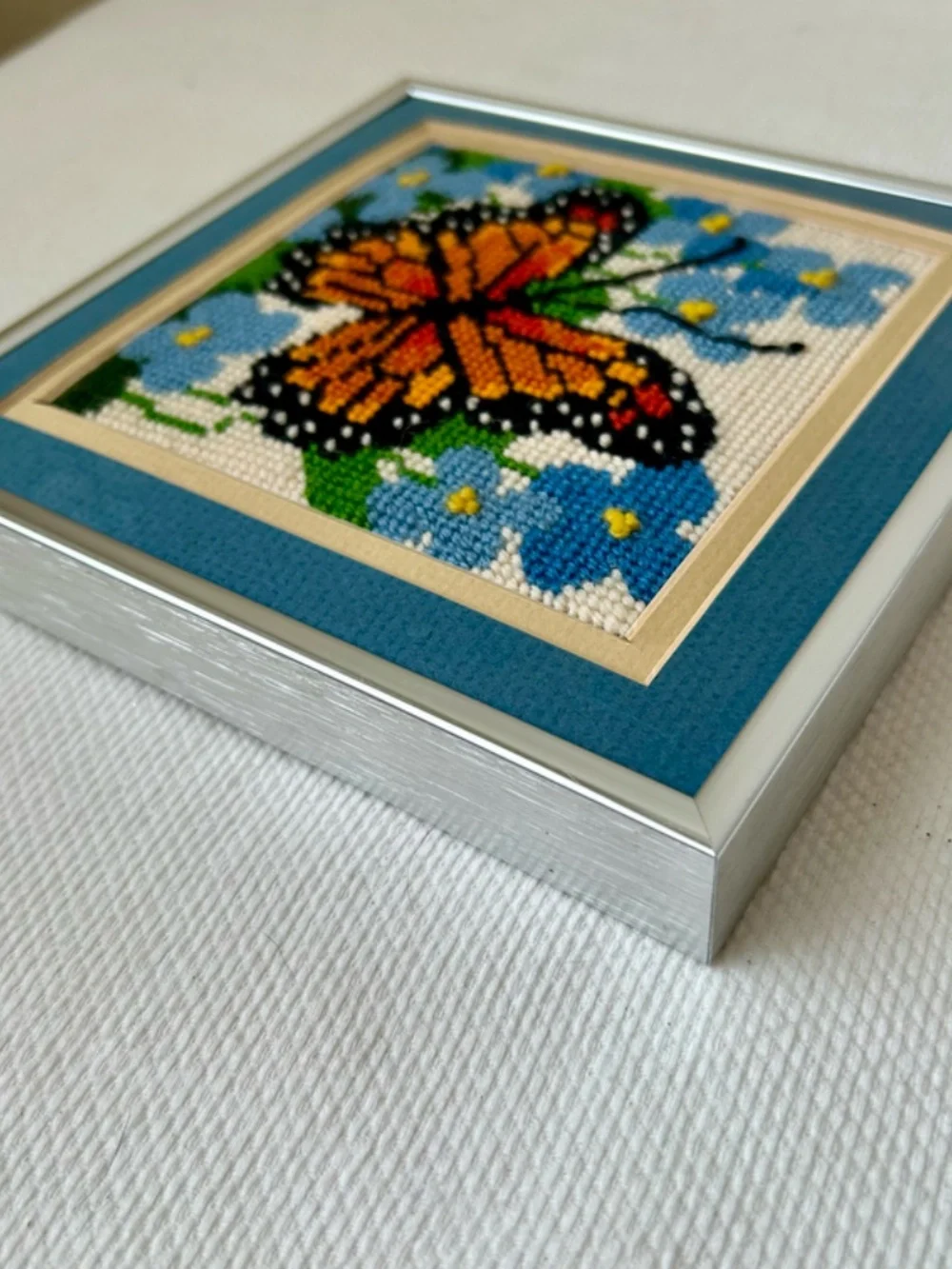 Vintage Needlepoint Butterfly with Blue Flowers Framed Matted 7" x 7" x 1" - Picture 5 of 10